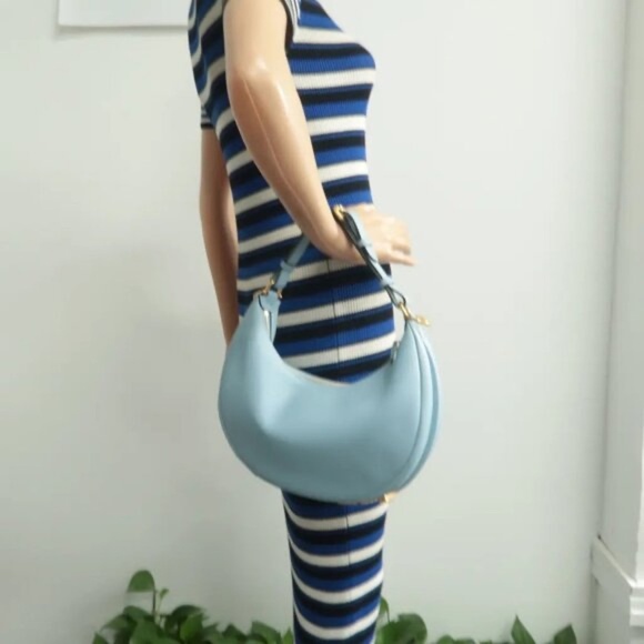 100% Authentic FENDI Fendigraphy Blue Leather Shoulder Bag 2007-071224 - Picture 12 of 12